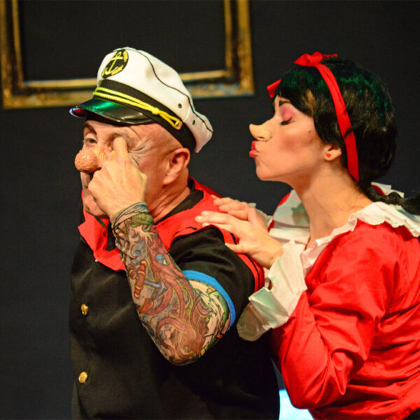 Service Theater Shows Casados